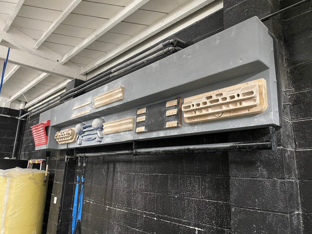 Wooden grip training station